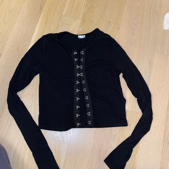 Garage Clip Top - Picture 2 of 2